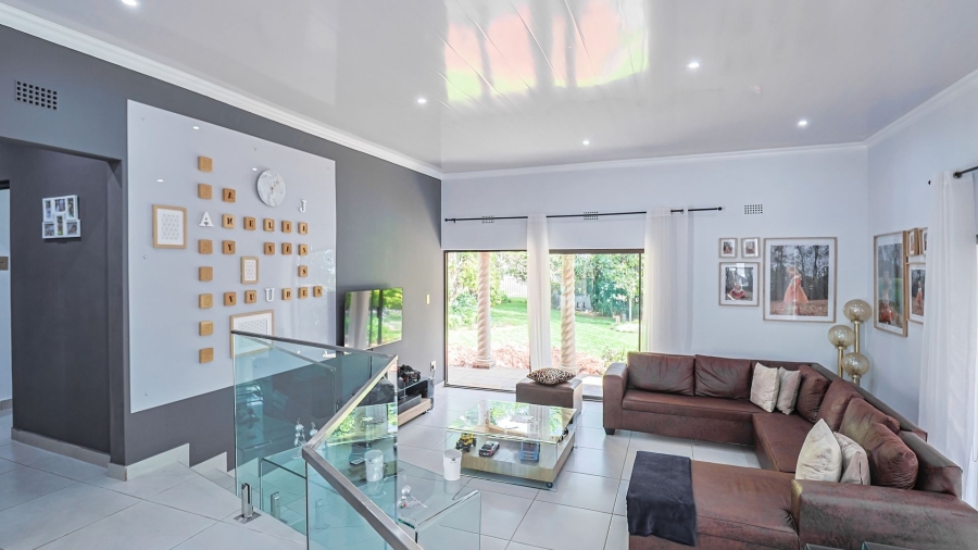 3 Bedroom Property for Sale in Safari Gardens North West